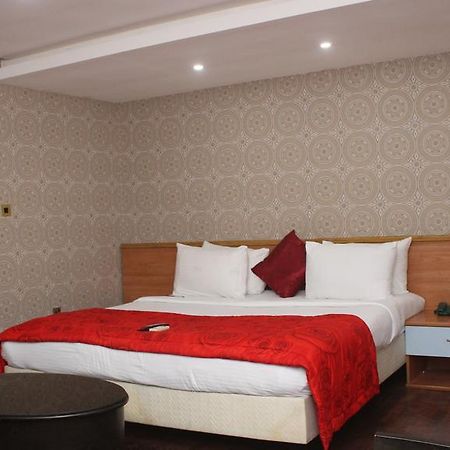 Pelican Hotel לקי מראה חיצוני תמונה
