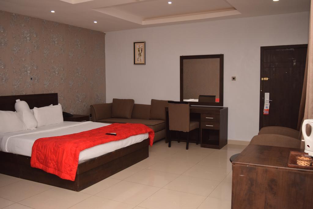Pelican Hotel לקי מראה חיצוני תמונה
