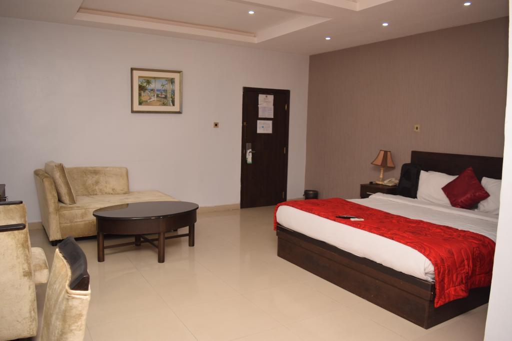 Pelican Hotel לקי מראה חיצוני תמונה