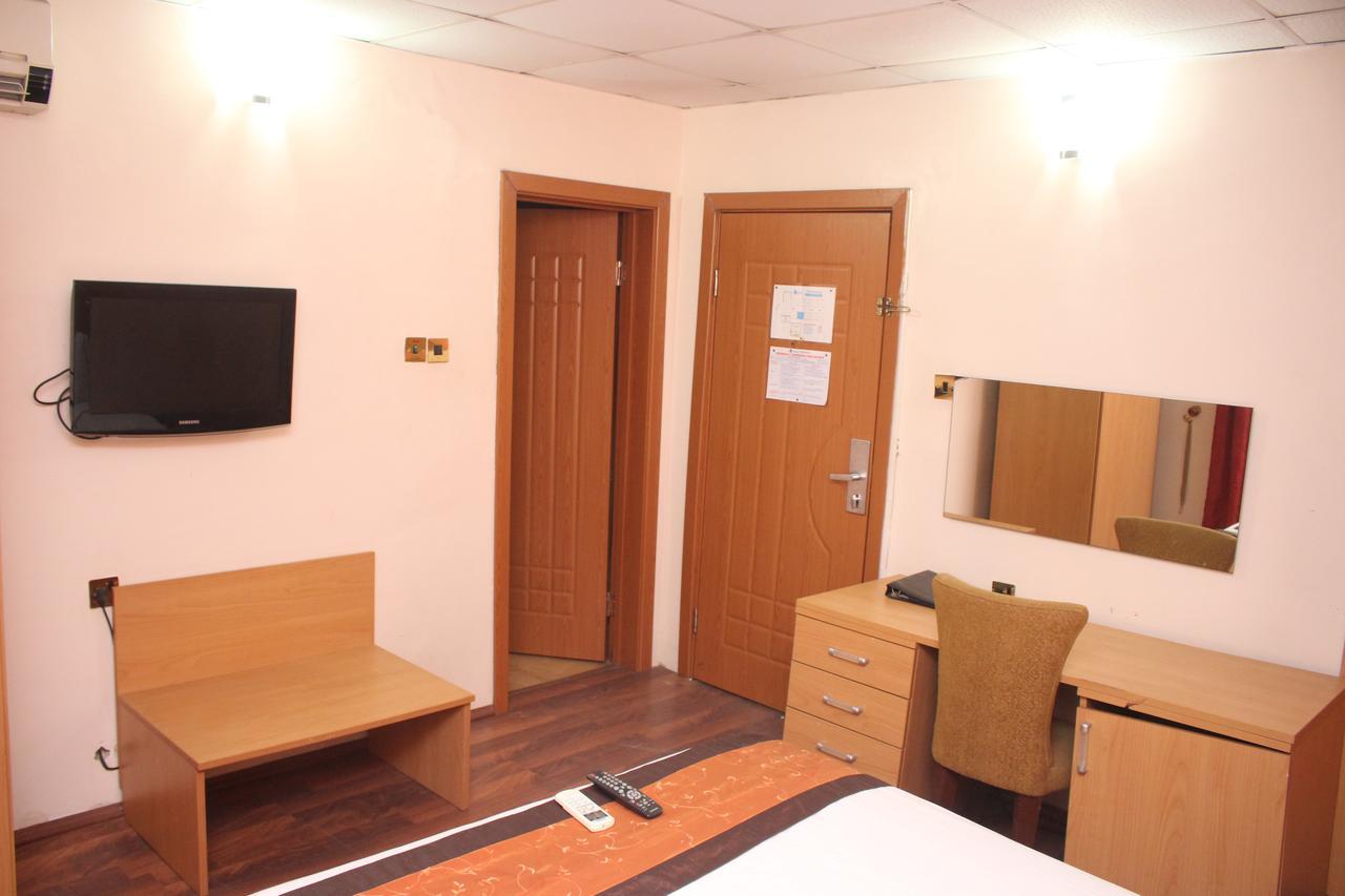 Pelican Hotel לקי מראה חיצוני תמונה